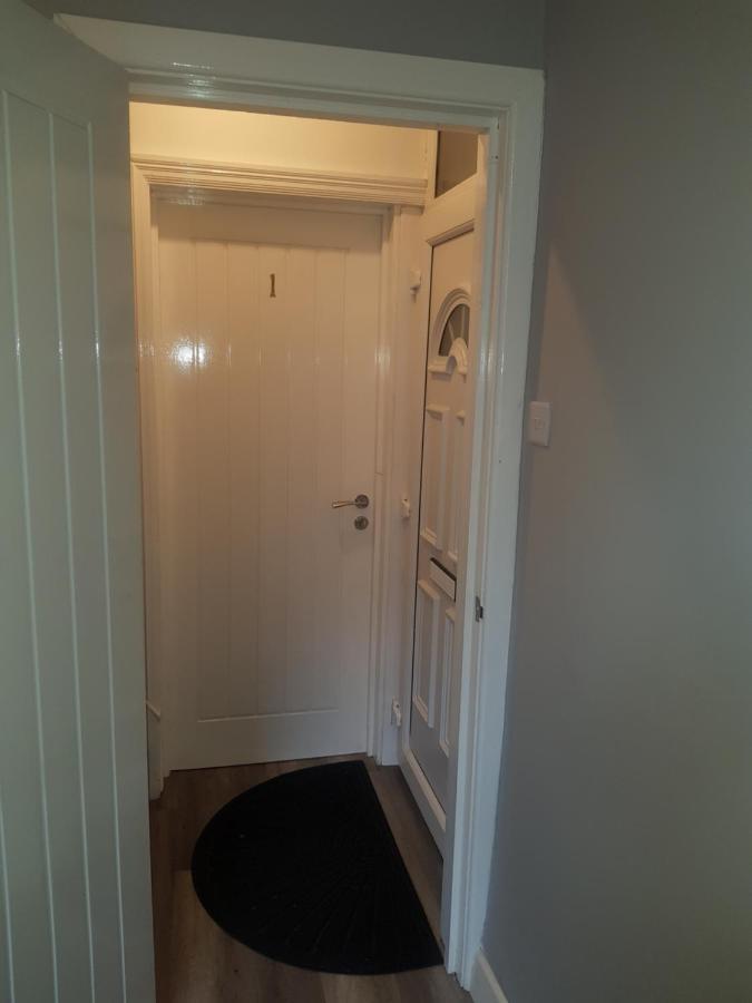 Highfields Living - All Rooms Ensuite- Free Wifi- Free Local Parking Шефилд Экстерьер фото