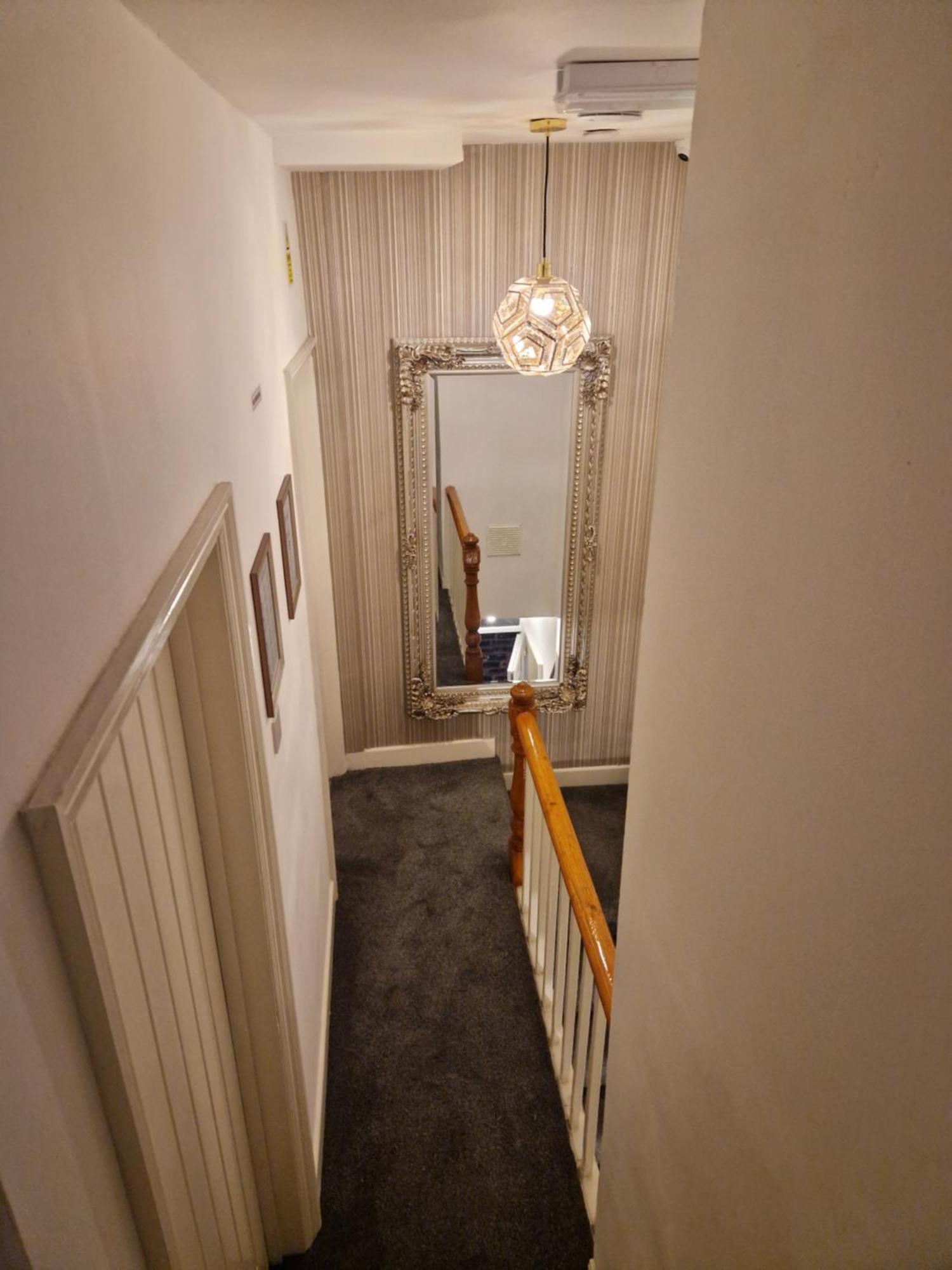 Highfields Living - All Rooms Ensuite- Free Wifi- Free Local Parking Шефилд Экстерьер фото